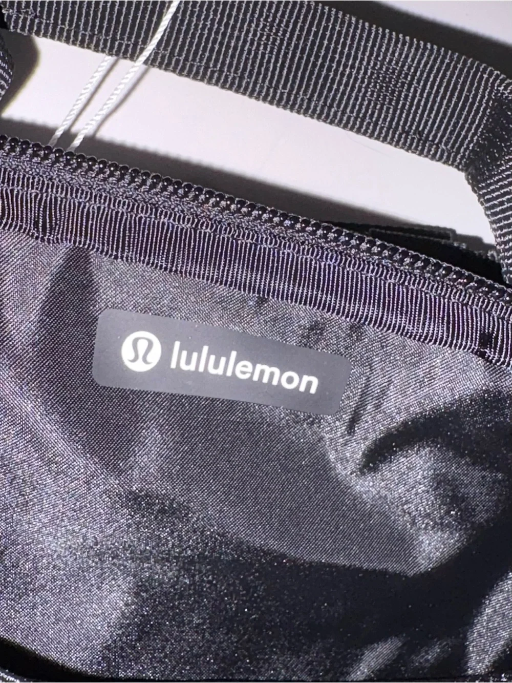 NWT Lululemon All Day Essentials Belt Bag 2.5L Black One Size Top Handle